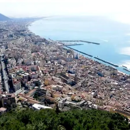Lägenhet Nuova Luna Salerno